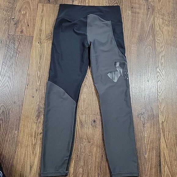 Under Armour Leggings Women's Medium Black Ankle Crop - Picture 7 of 8